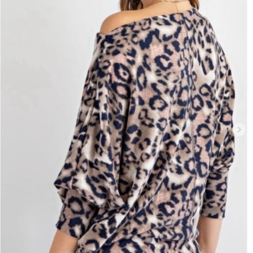 🔥5/$30🔥EASEL BOUTIQUE QUEEN OF THE JUNGLE OFF SHOULDER TOP - Picture 2 of 10